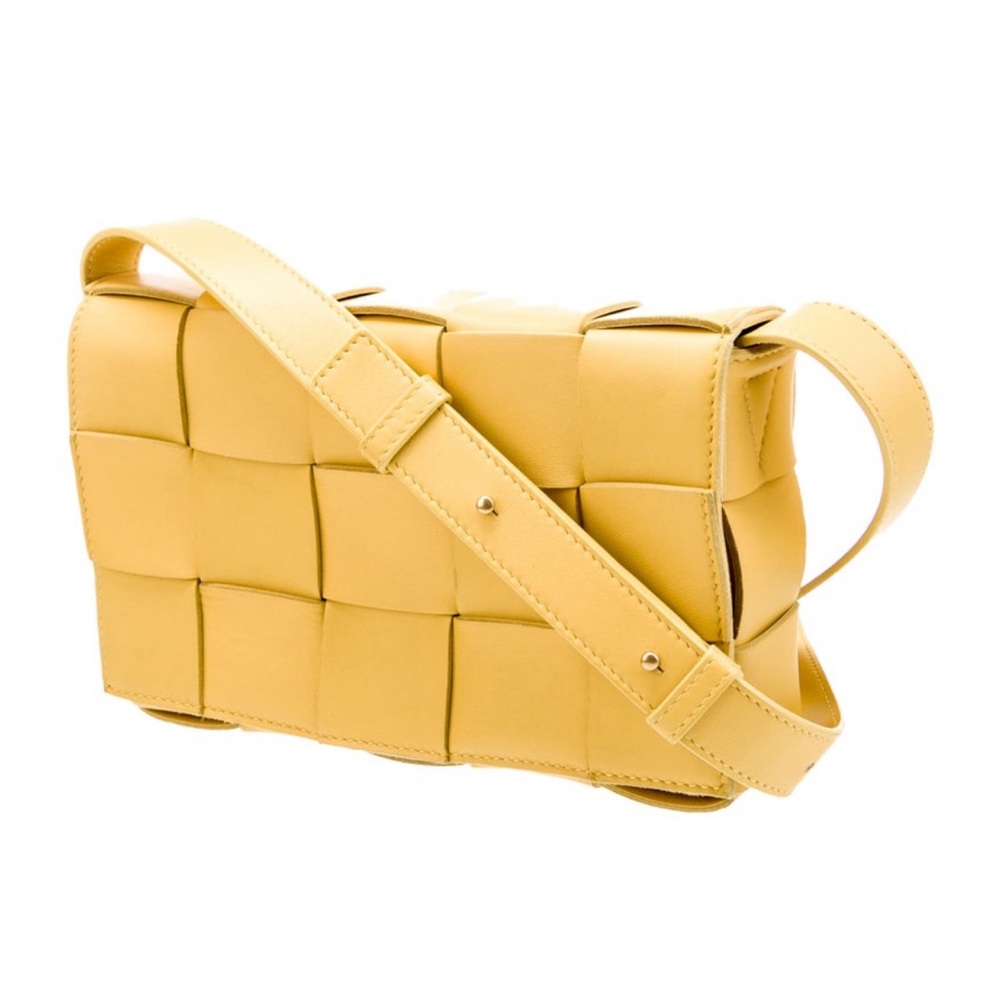 Bottega Veneta cassette bag $2900 pre-loved - Picture 4 of 8